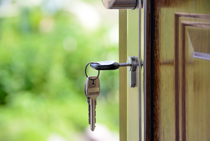 A2B Locks are able to provide local locksmiths in Kingsbury to repair your broken locks. 